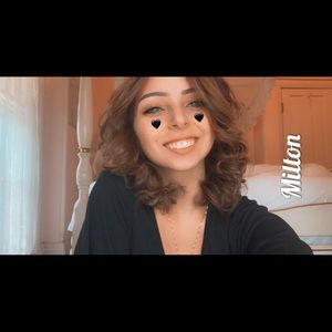 Meet your Posher, Marisa